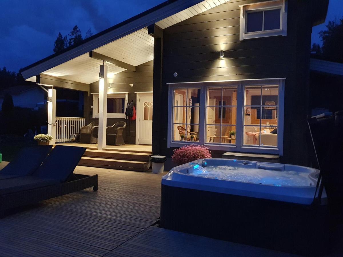 Stunning Log Cabin 45M2 On The Shore Of Kallavesi. Kuopio Exterior photo