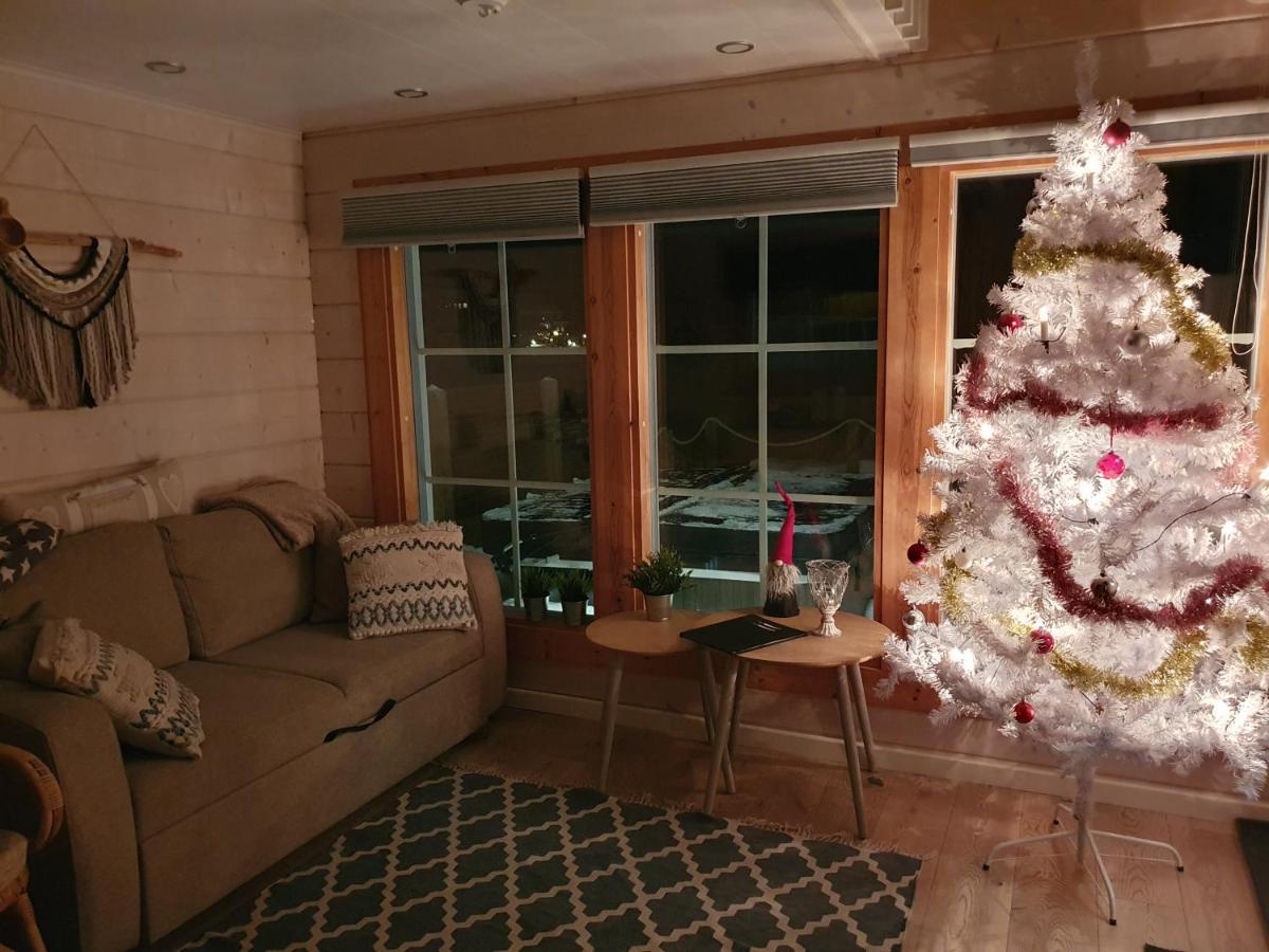 Stunning Log Cabin 45M2 On The Shore Of Kallavesi. Kuopio Exterior photo
